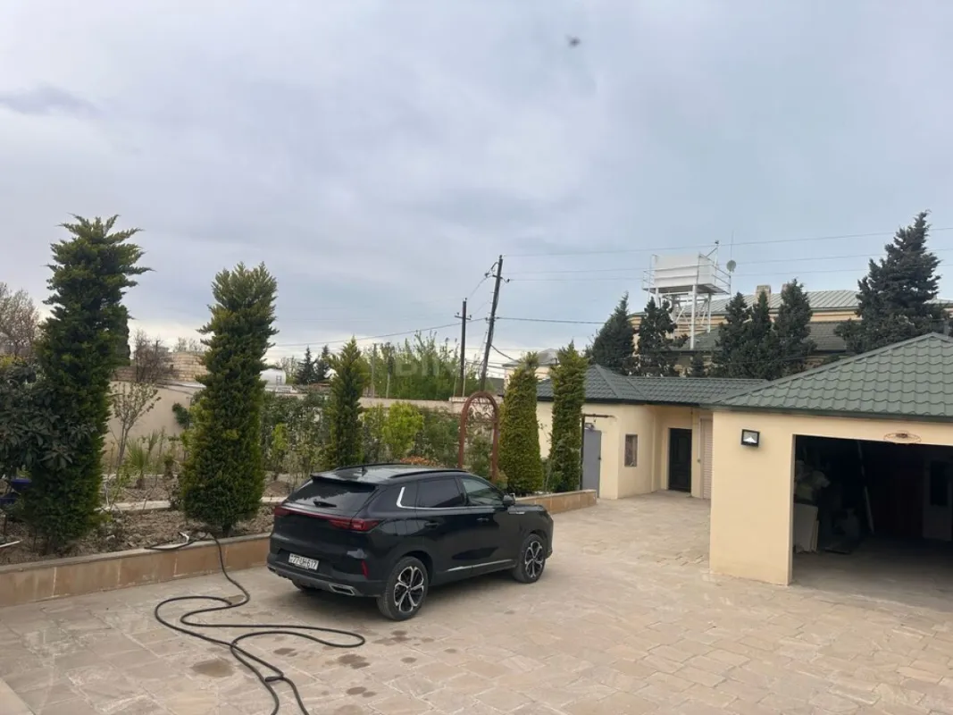 Satılır 5 otaqlı həyət evi 160 m²