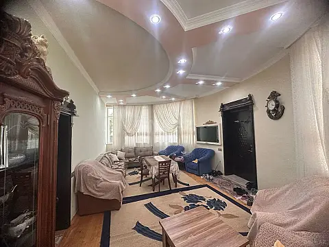 Satılır 5 otaqlı həyət evi 160 m²