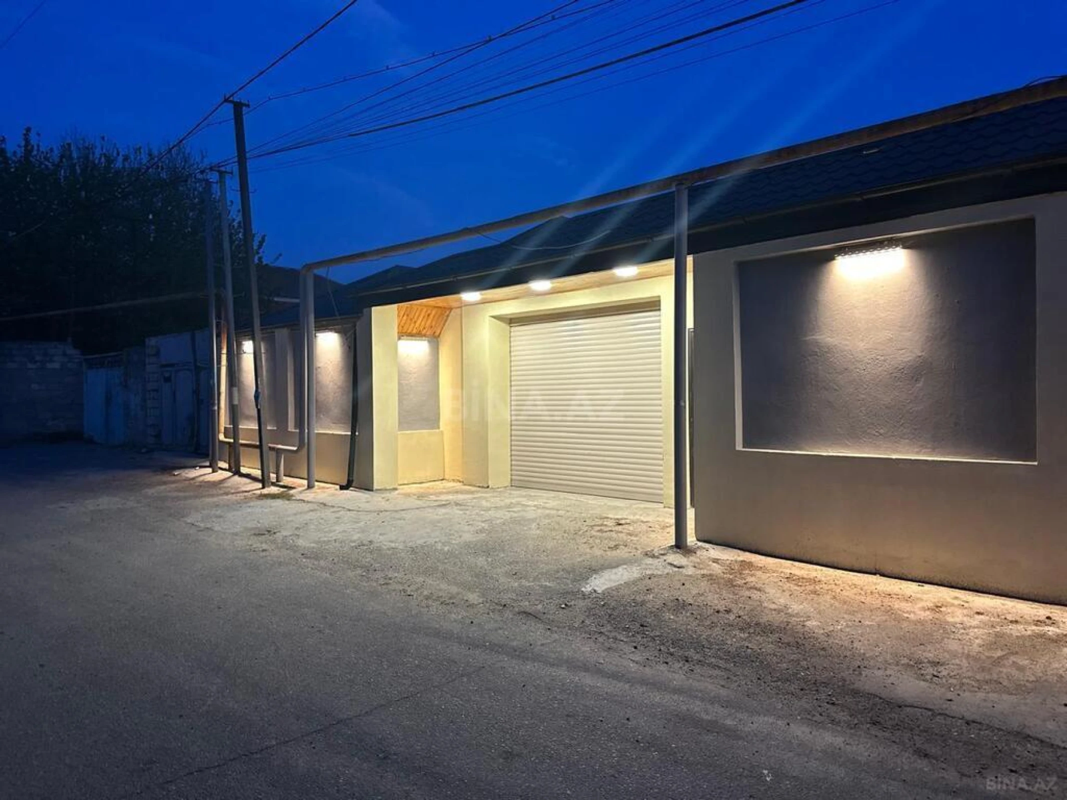 Satılır 5 otaqlı həyət evi 160 m²