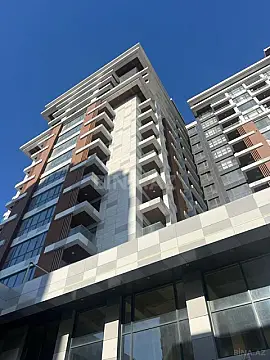 Satılır 3 otaqlı mənzil 145.3 m²