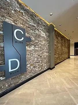 Satılır 3 otaqlı mənzil 145.3 m²