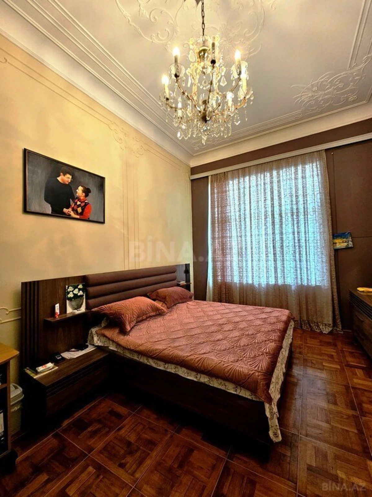 Satılır 4 otaqlı mənzil 166 m²