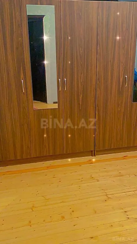 Satılır 8 otaqlı həyət evi 160 m²