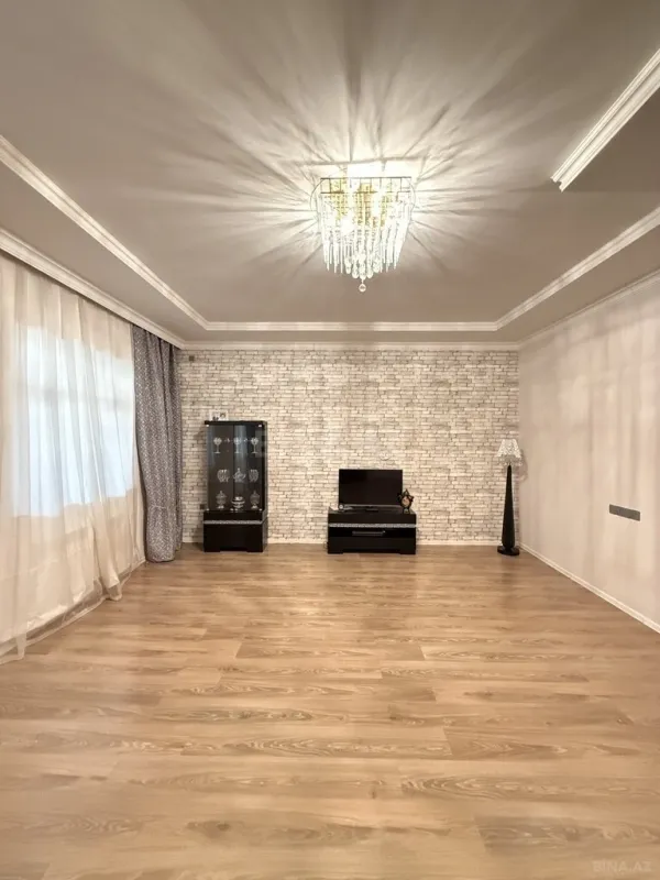 Satılır 4 otaqlı həyət evi 170 m²