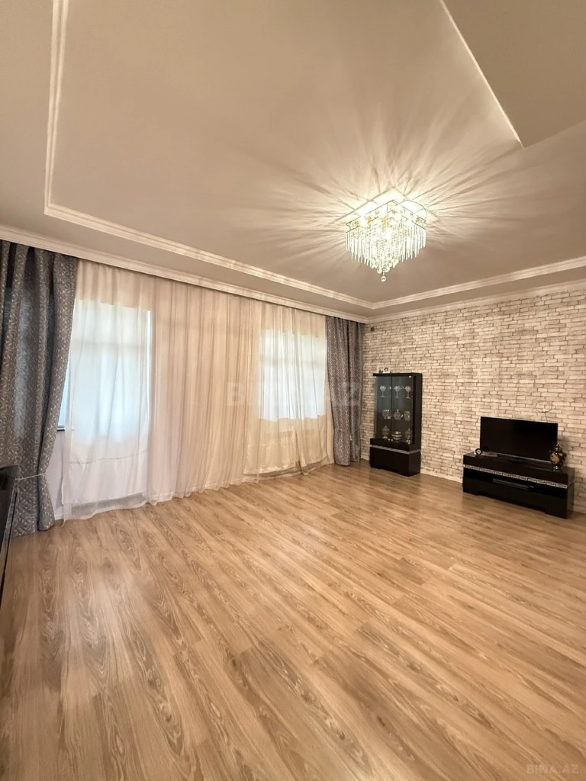 Satılır 4 otaqlı həyət evi 170 m²
