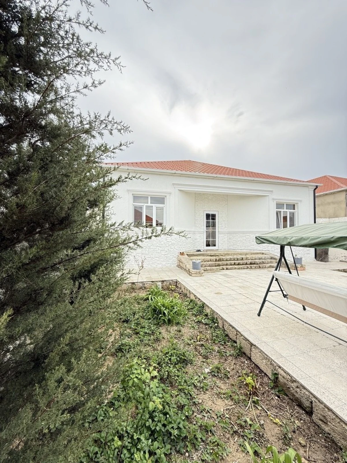 Satılır 4 otaqlı həyət evi 170 m²