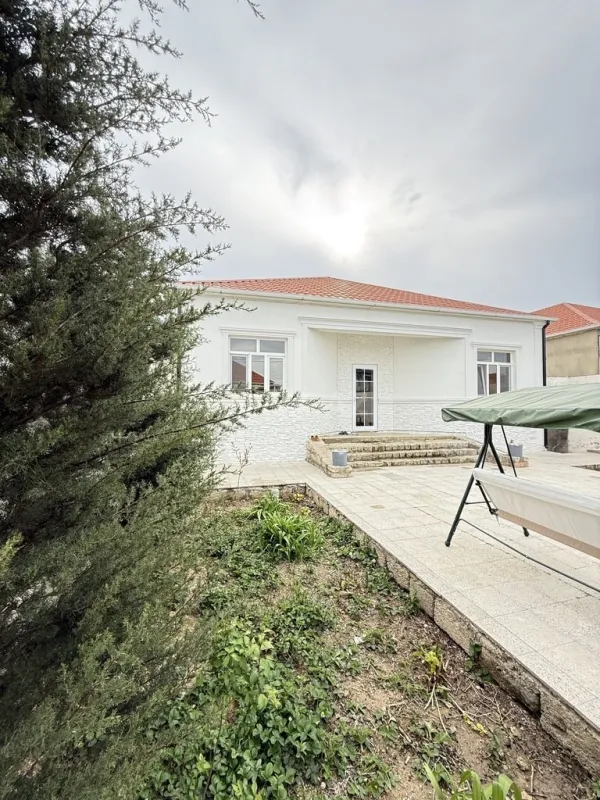 Satılır 4 otaqlı həyət evi 170 m²