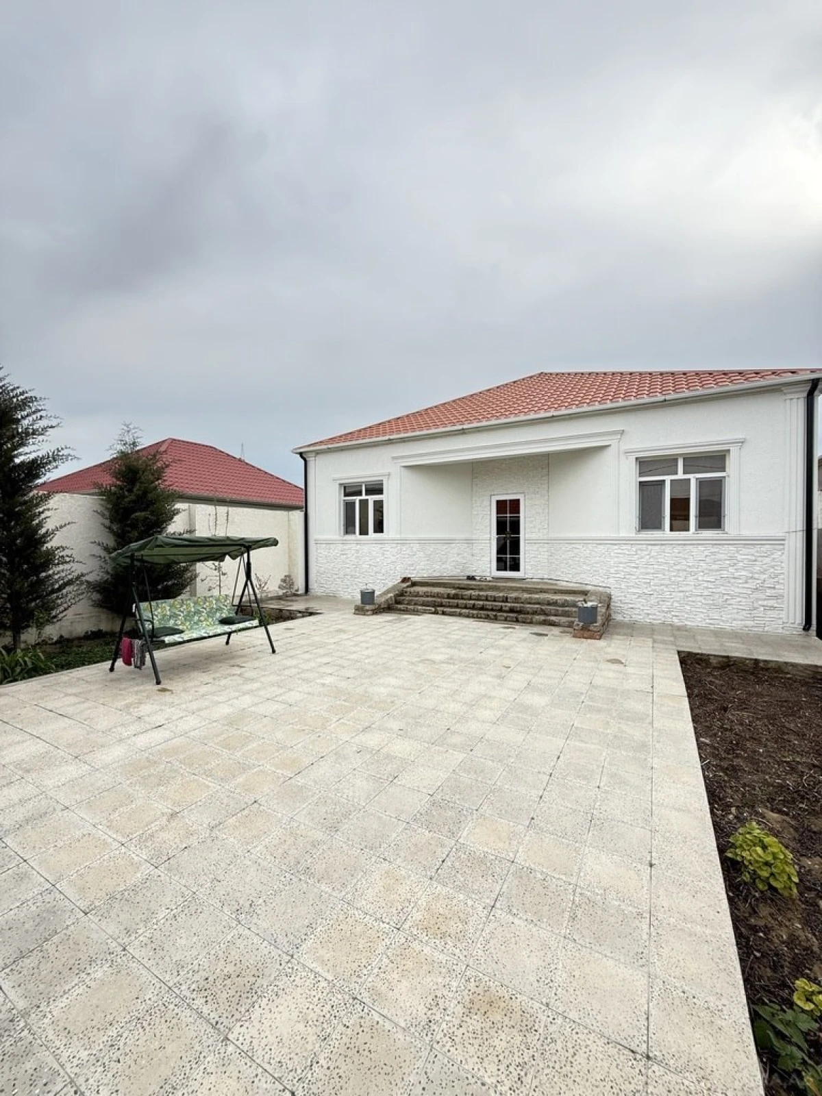 Satılır 4 otaqlı həyət evi 170 m²