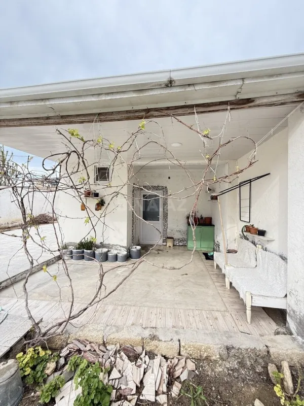 Satılır 4 otaqlı həyət evi 170 m²