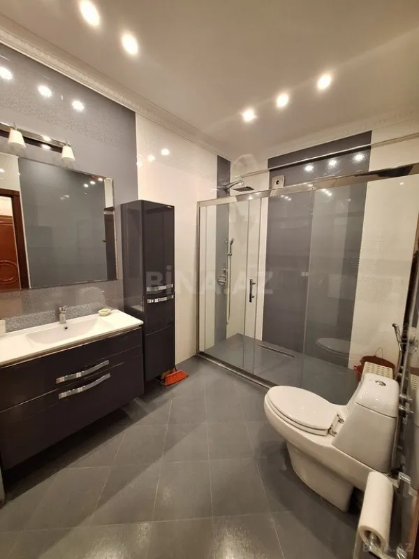 Satılır 3 otaqlı mənzil 150 m²