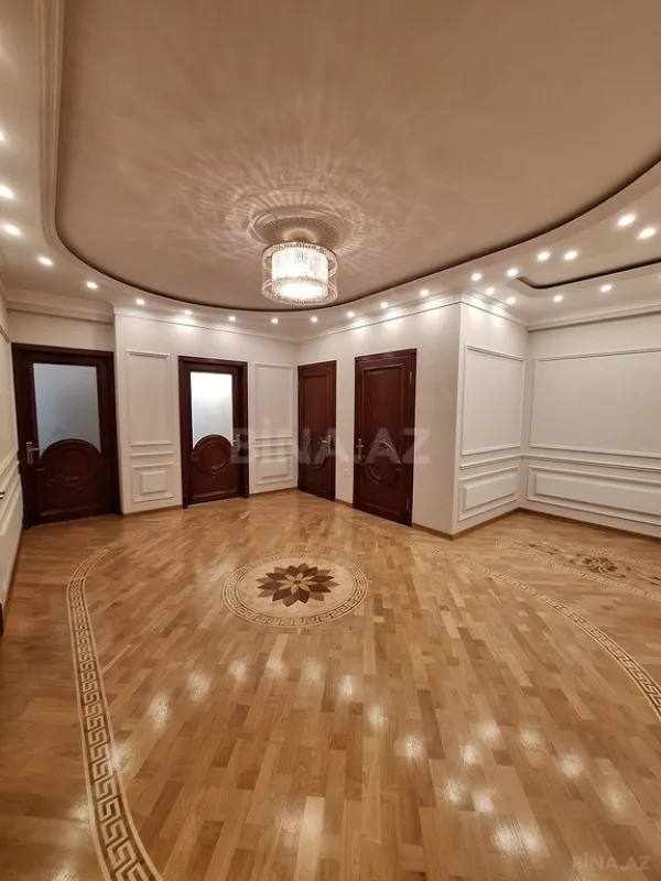 Satılır 3 otaqlı mənzil 150 m²