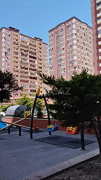 Satılır 3 otaqlı mənzil 150 m²