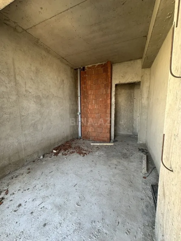 Satılır 2 otaqlı mənzil 82.1 m²