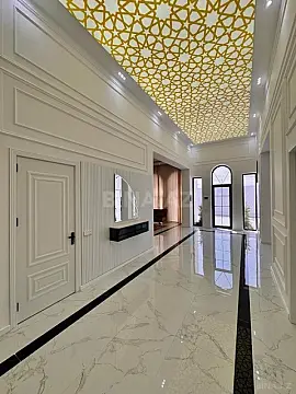 Satılır 5 otaqlı həyət evi 175 m²