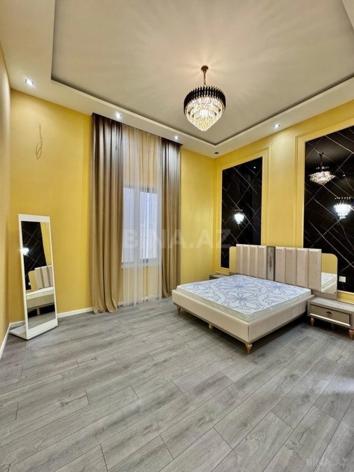 Satılır 5 otaqlı həyət evi 175 m²
