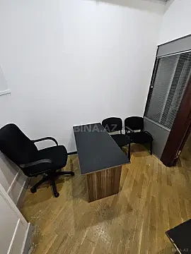 Kirayə verilir 1 otaqlı ofis 10 m²