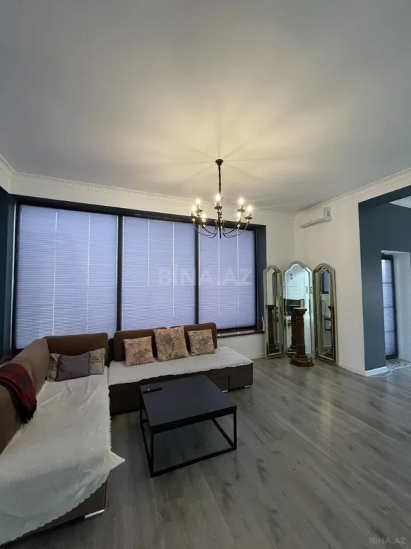 Kirayə verilir 6 otaqlı həyət evi 400 m²