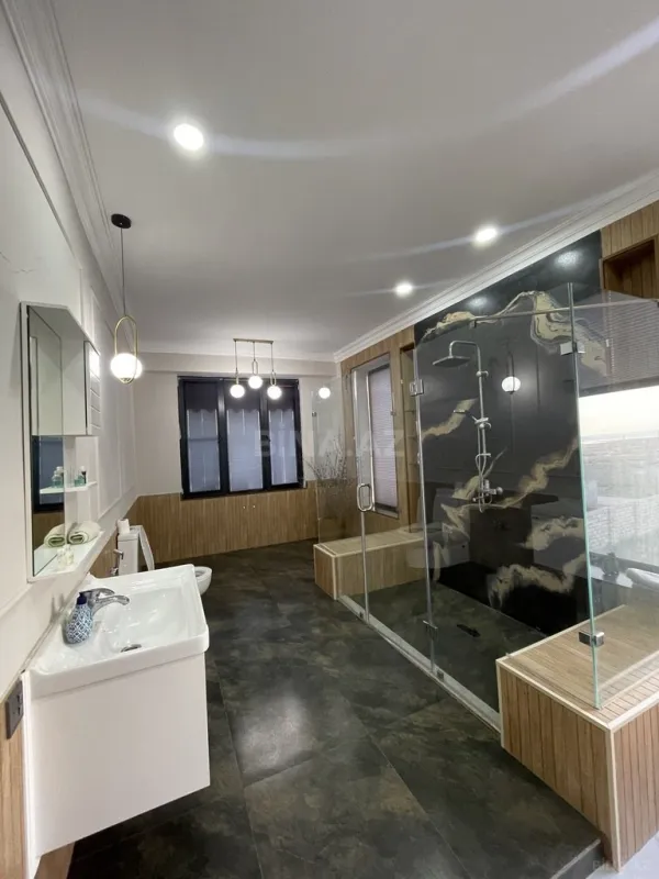 Kirayə verilir 6 otaqlı həyət evi 400 m²