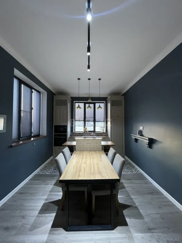 Kirayə verilir 6 otaqlı həyət evi 400 m²