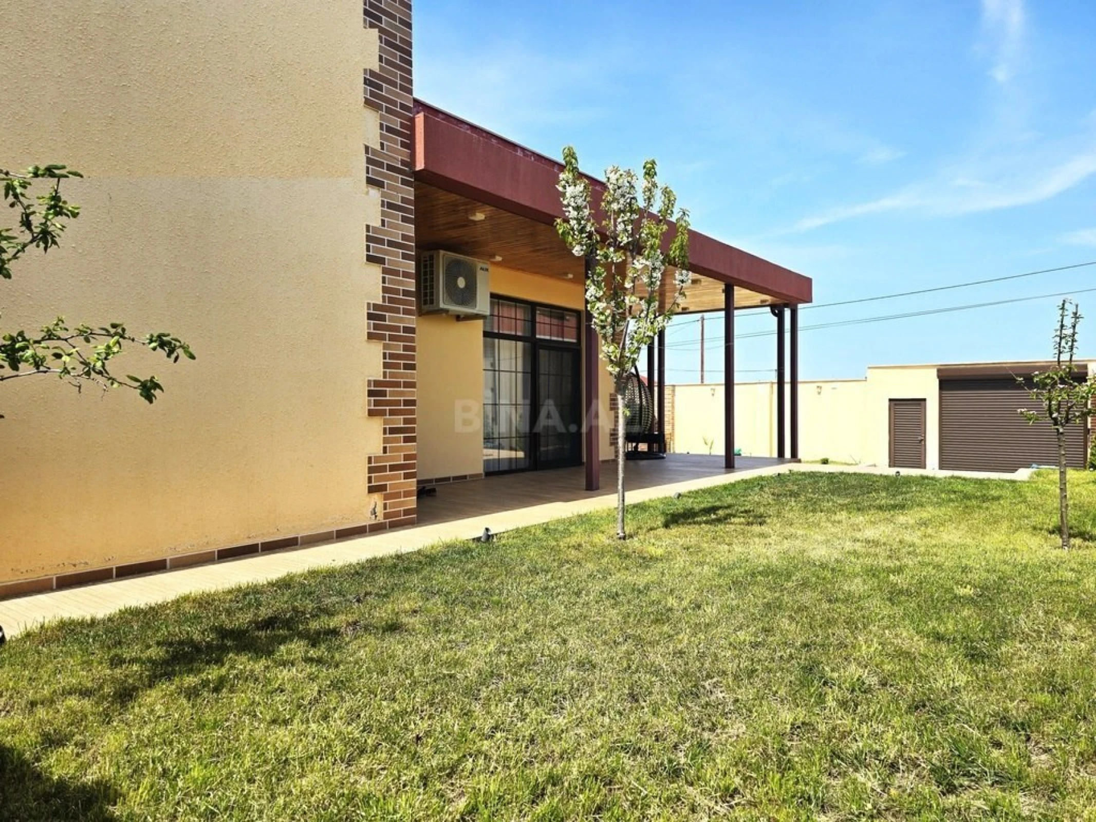 Satılır 4 otaqlı həyət evi 150 m²