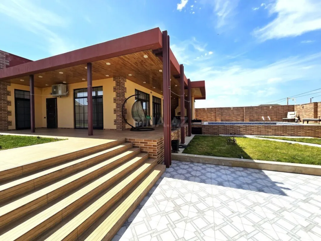 Satılır 4 otaqlı həyət evi 150 m²