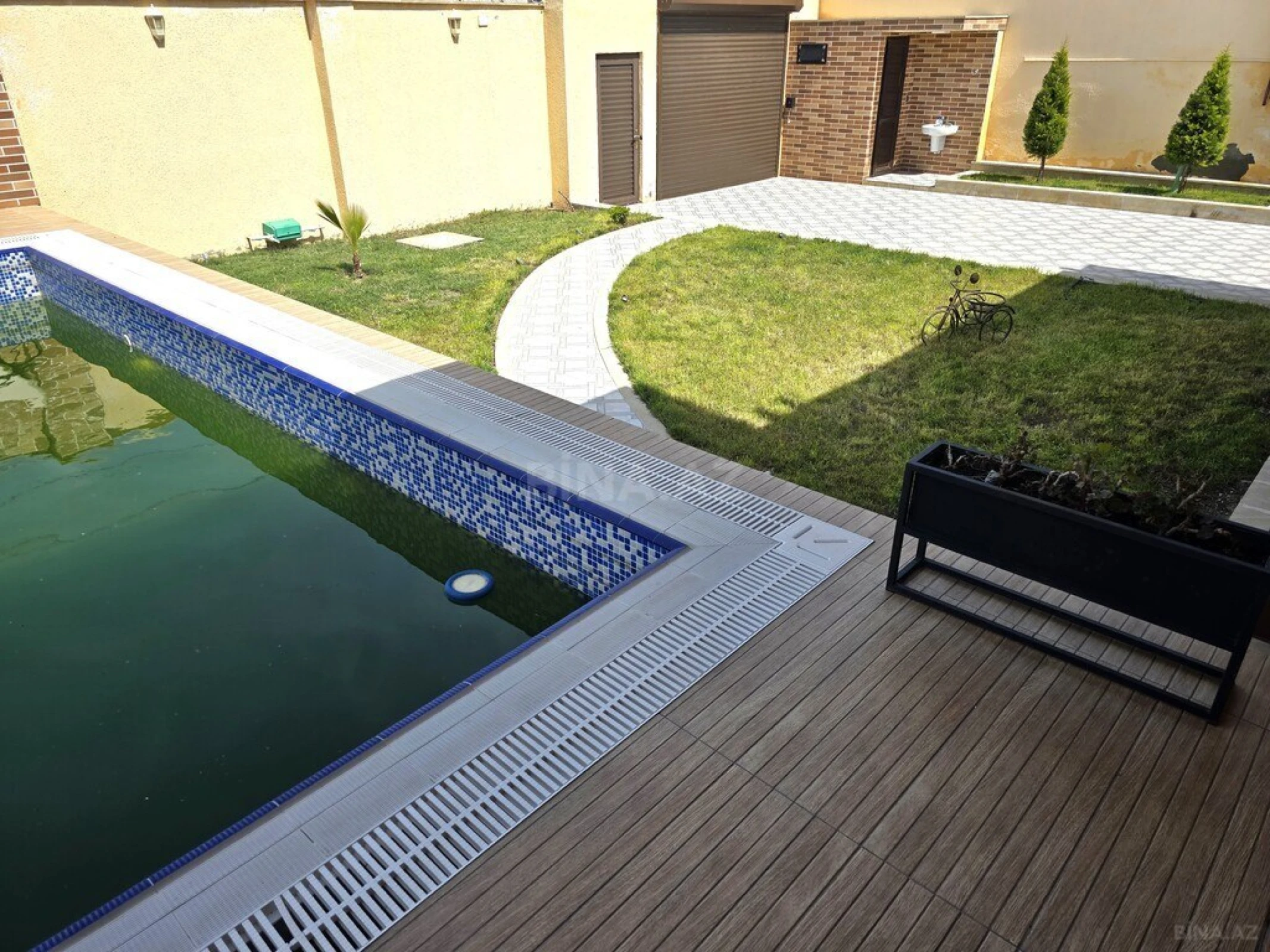 Satılır 4 otaqlı həyət evi 150 m²