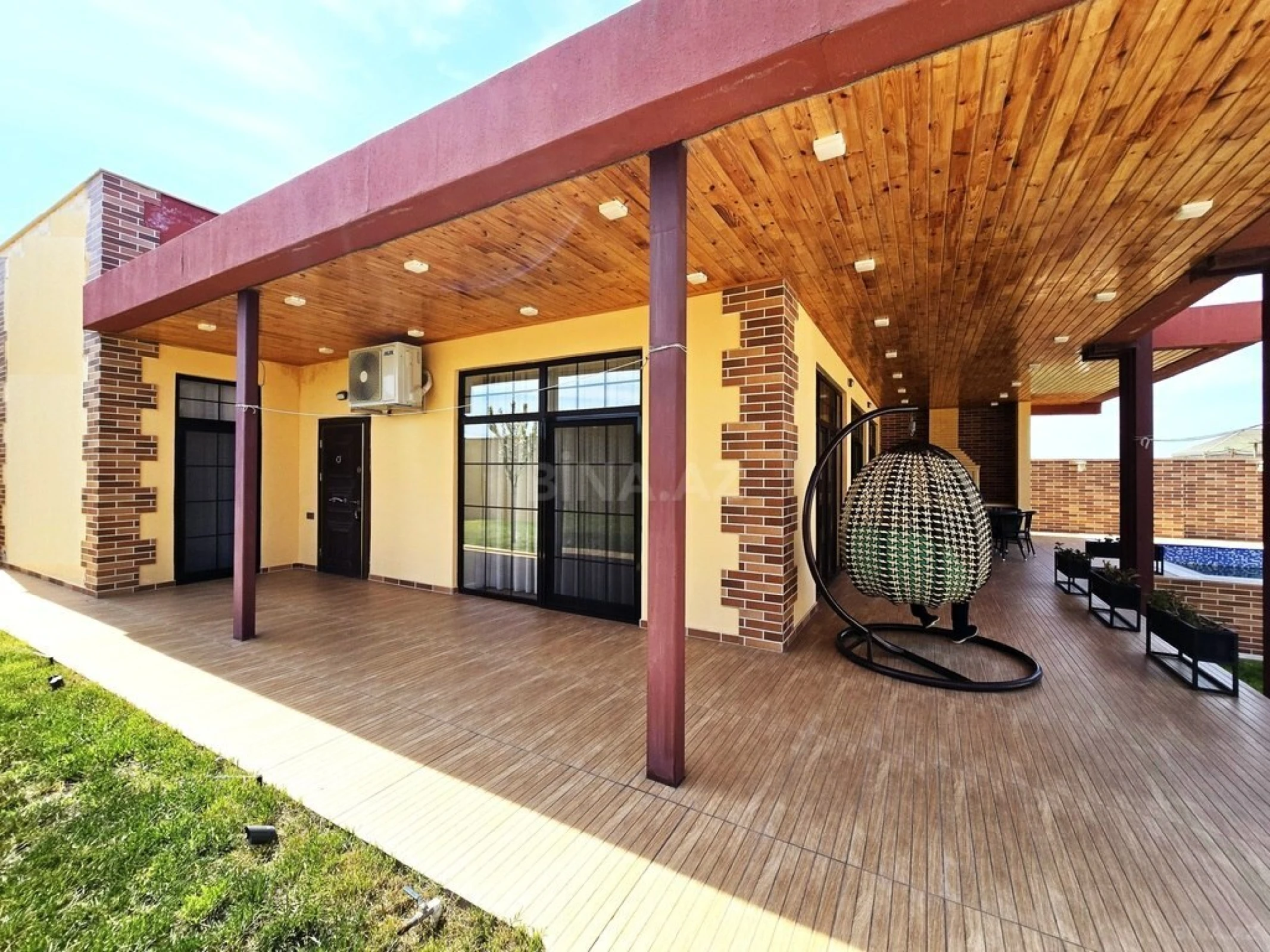 Satılır 4 otaqlı həyət evi 150 m²