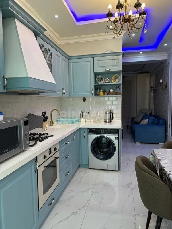 Satılır 2 otaqlı mənzil 66 m²