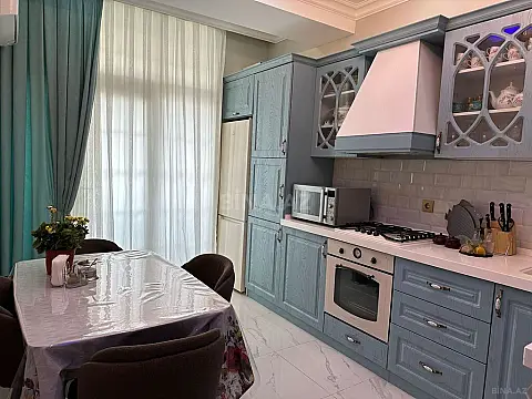 Satılır 2 otaqlı mənzil 66 m²