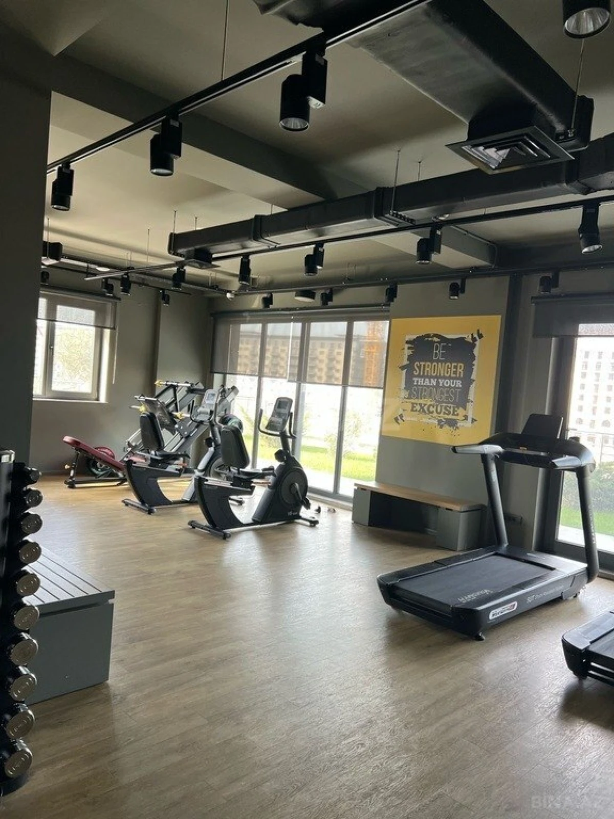 Kirayə verilir 3 otaqlı mənzil 100 m²