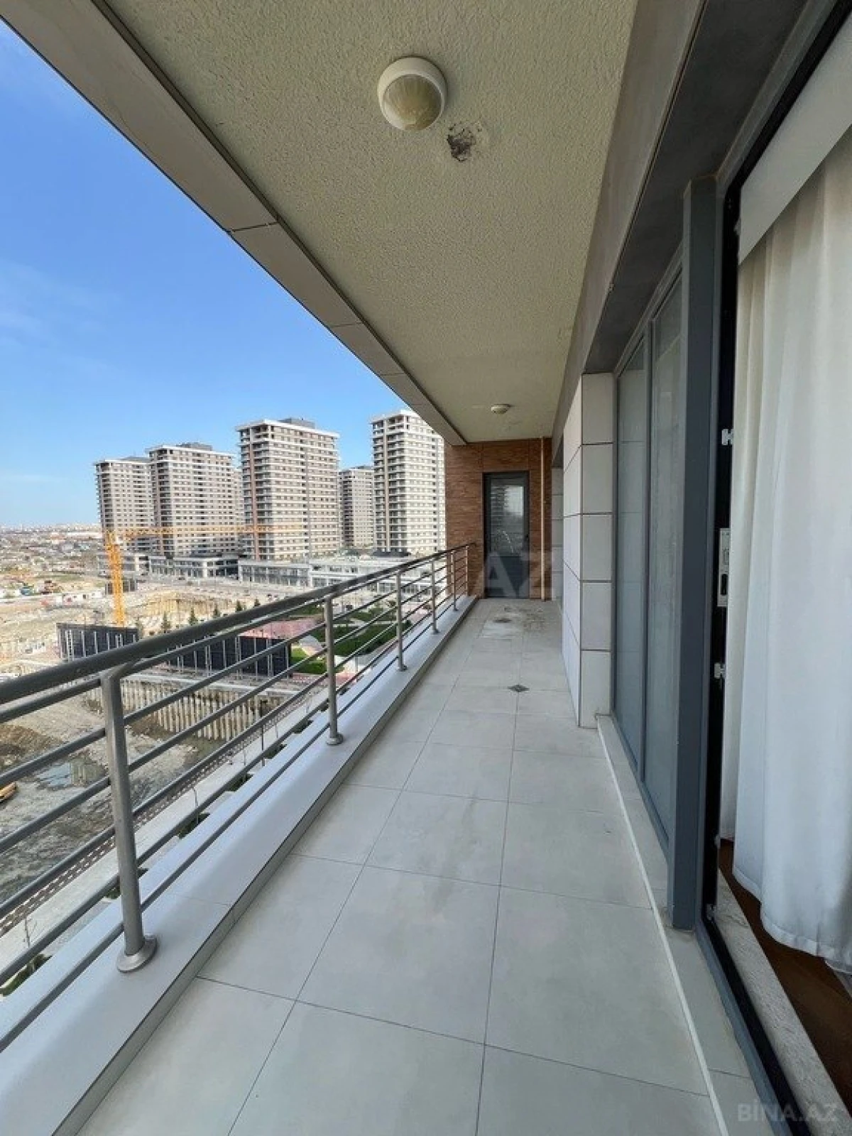 Kirayə verilir 3 otaqlı mənzil 100 m²