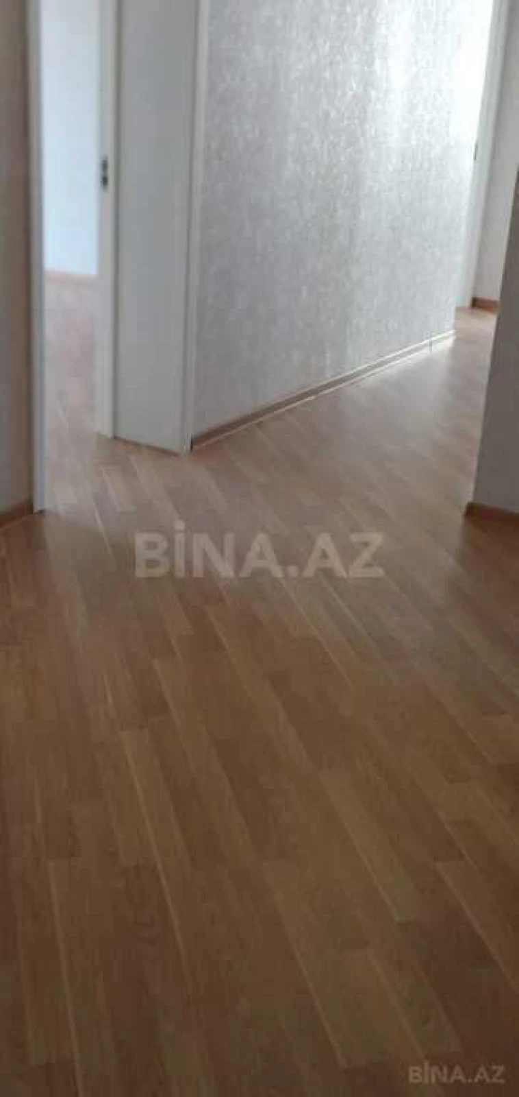 Satılır 3 otaqlı mənzil 140 m²