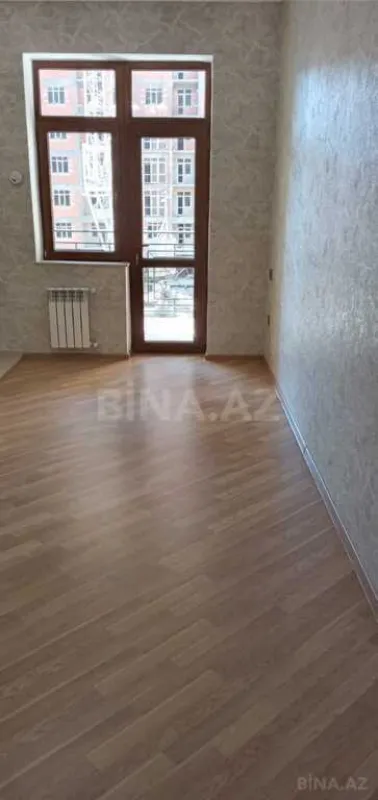 Satılır 3 otaqlı mənzil 140 m²