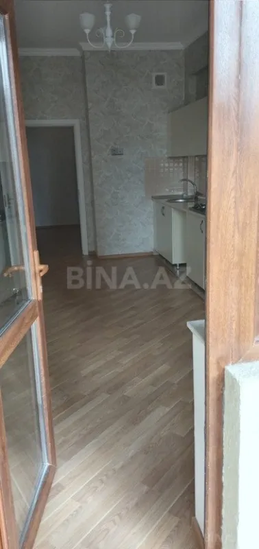 Satılır 3 otaqlı mənzil 140 m²