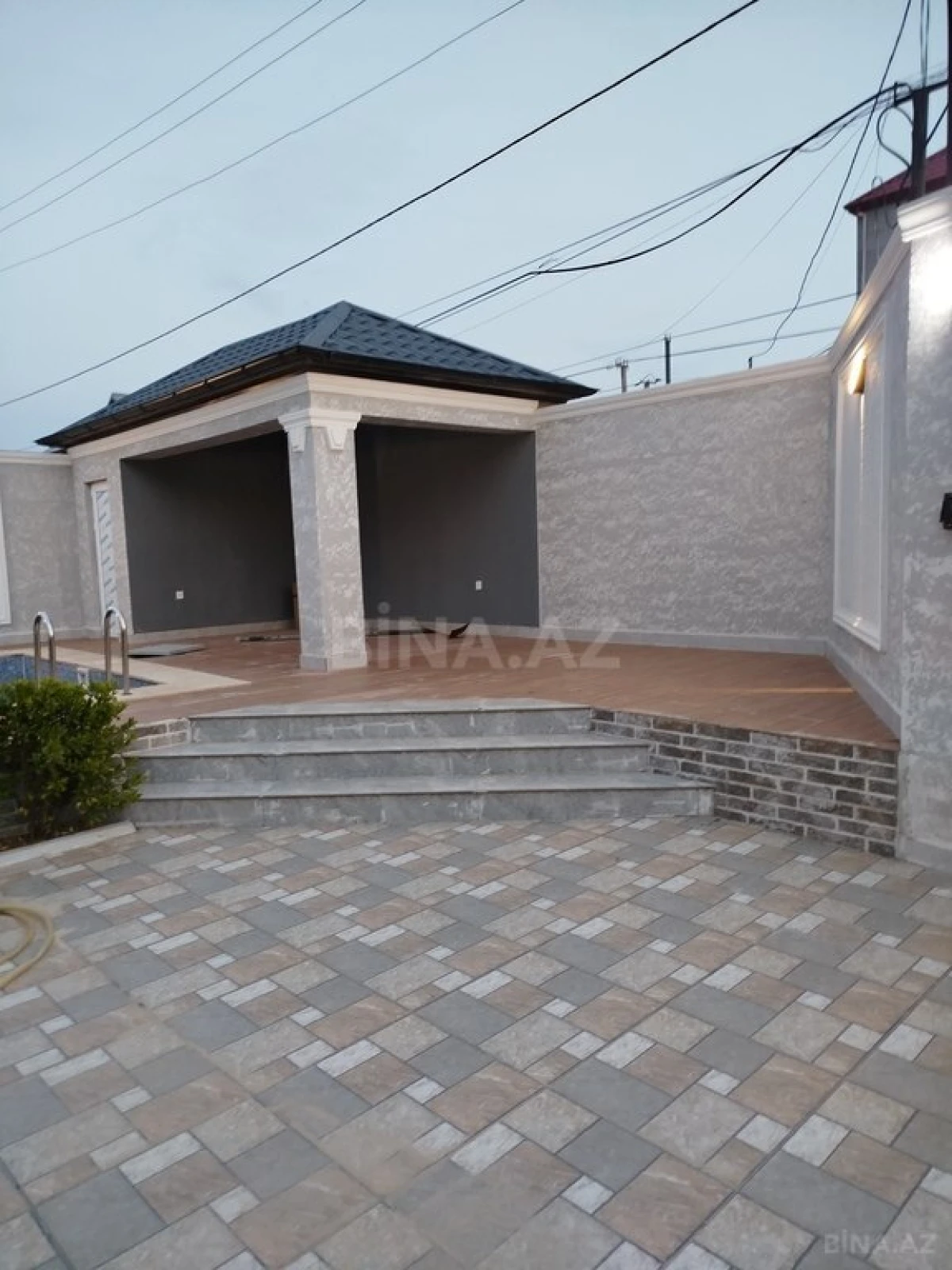 Satılır 5 otaqlı həyət evi 120 m²