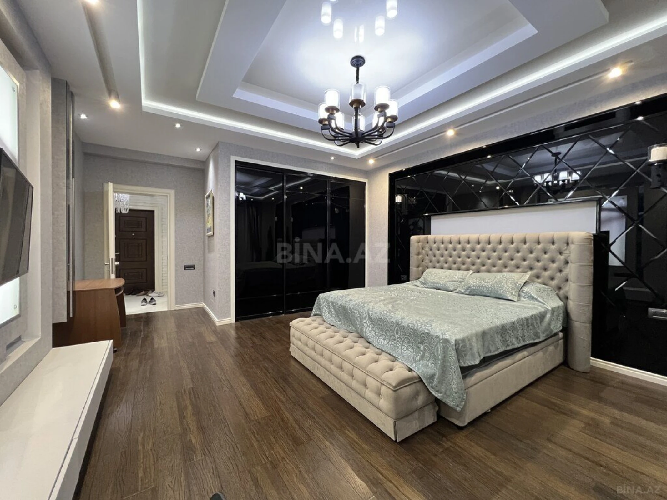 Kirayə verilir 3 otaqlı mənzil 120 m²