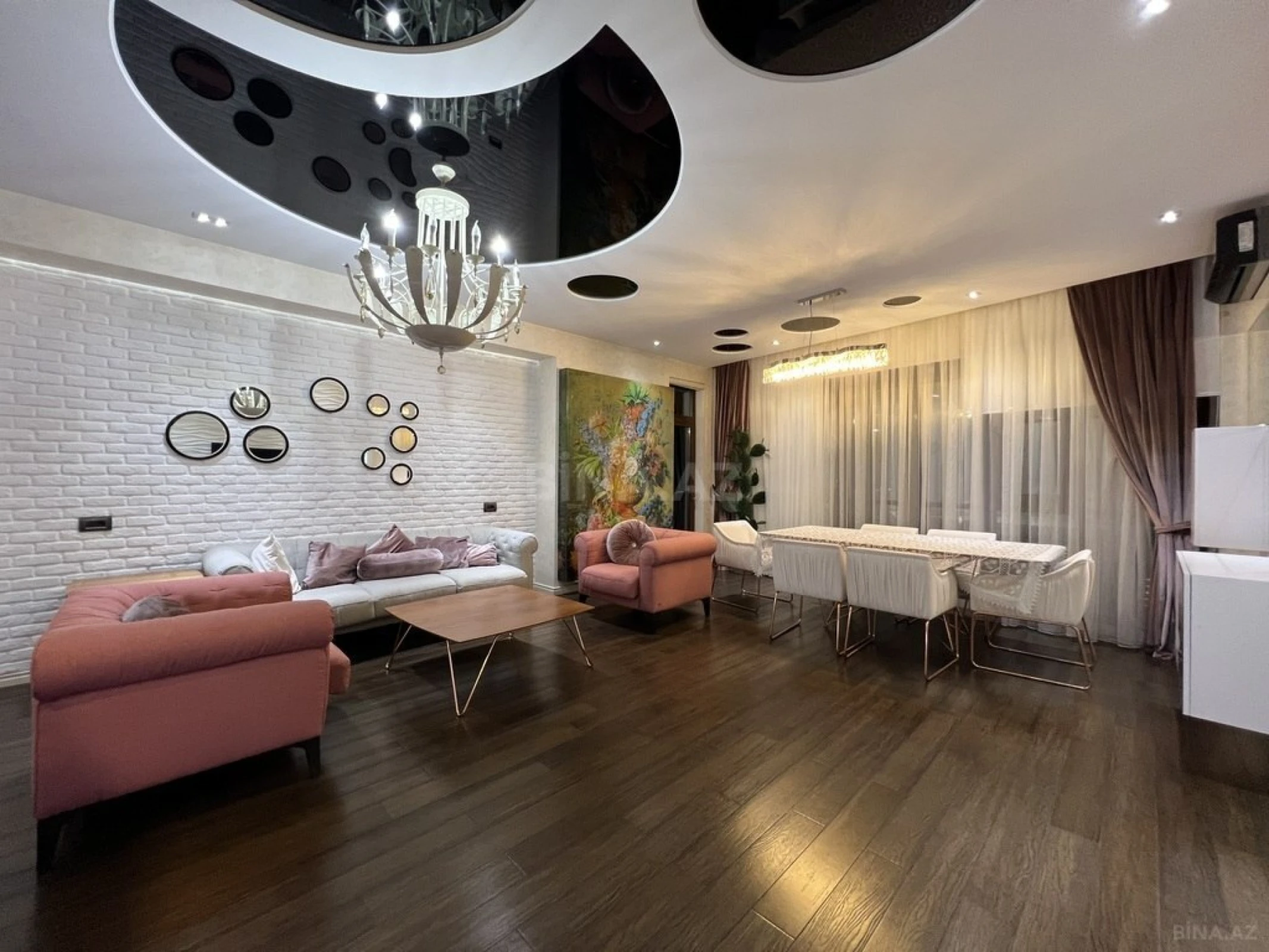 Kirayə verilir 3 otaqlı mənzil 120 m²