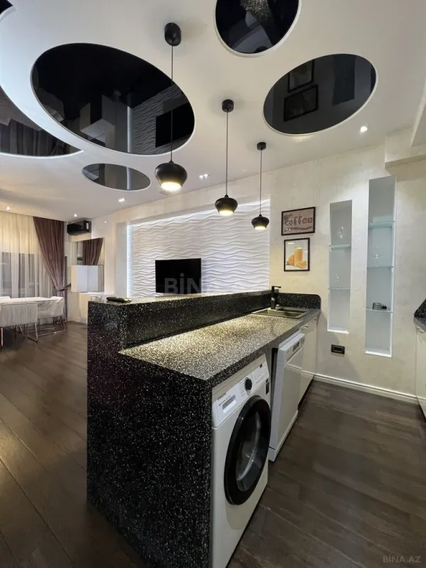 Kirayə verilir 3 otaqlı mənzil 120 m²