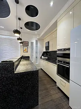 Kirayə verilir 3 otaqlı mənzil 120 m²