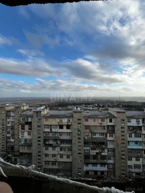 Satılır 3 otaqlı mənzil 98 m²