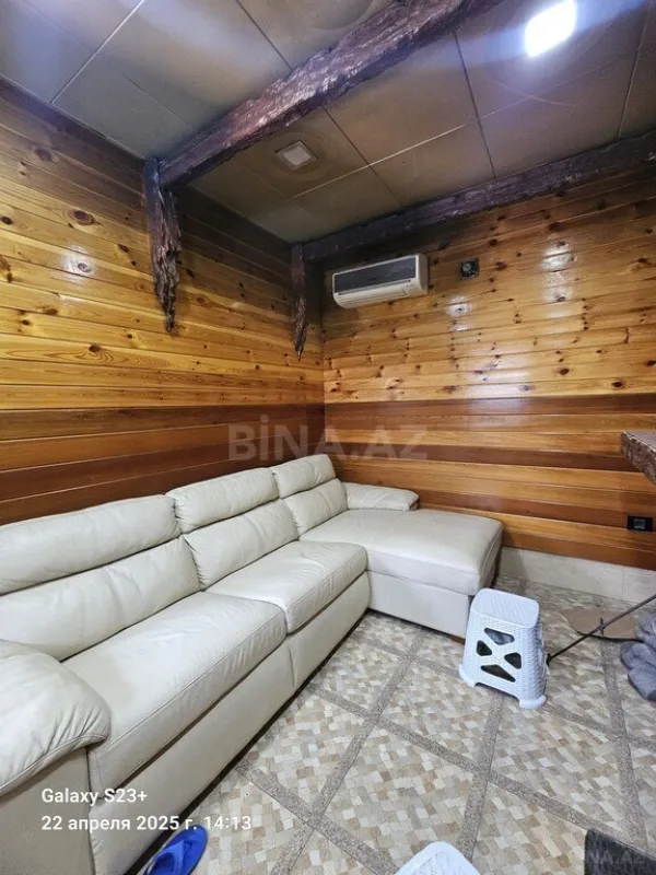 Satılır 5 otaqlı həyət evi 550 m²