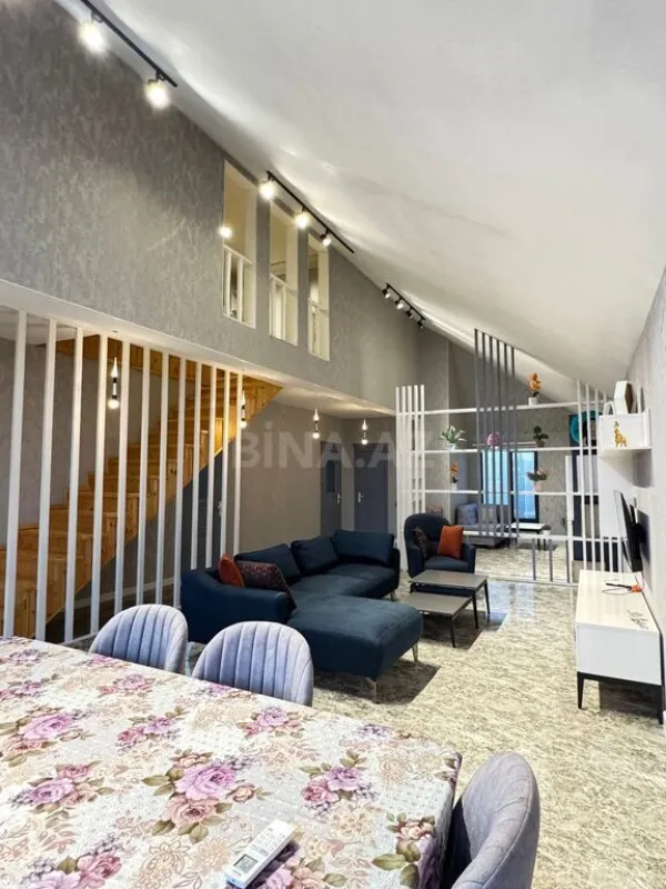 Satılır 5 otaqlı həyət evi 140 m²