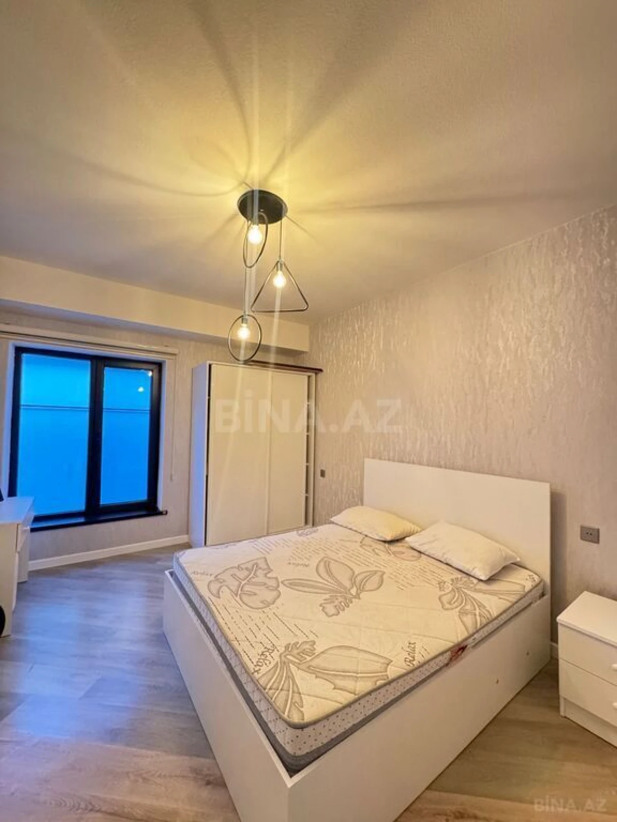 Satılır 5 otaqlı həyət evi 140 m²