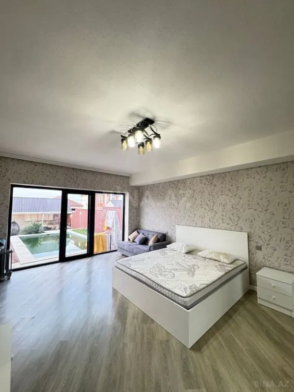 Satılır 5 otaqlı həyət evi 140 m²