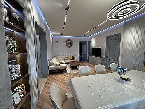 Satılır 4 otaqlı həyət evi 240 m²