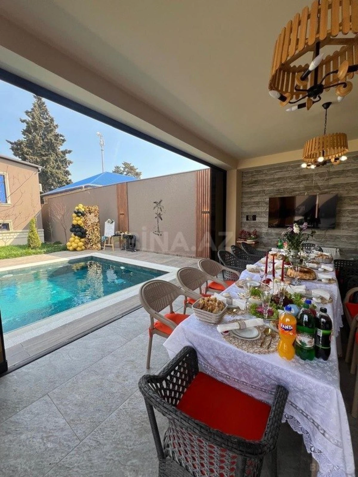 Kirayə verilir 4 otaqlı həyət evi 240 m²