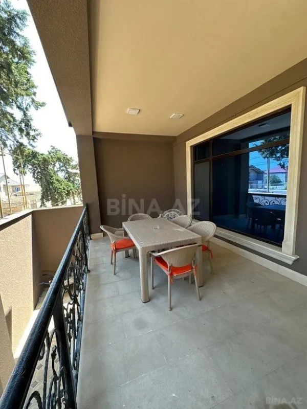 Kirayə verilir 4 otaqlı həyət evi 240 m²