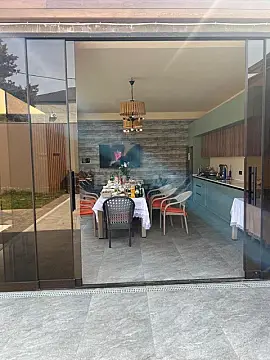 Kirayə verilir 4 otaqlı həyət evi 240 m²