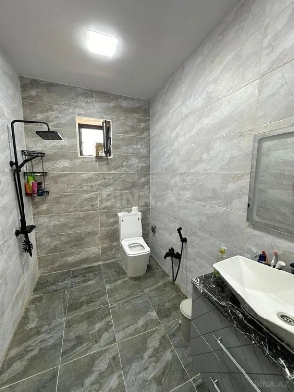 Kirayə verilir 4 otaqlı həyət evi 240 m²