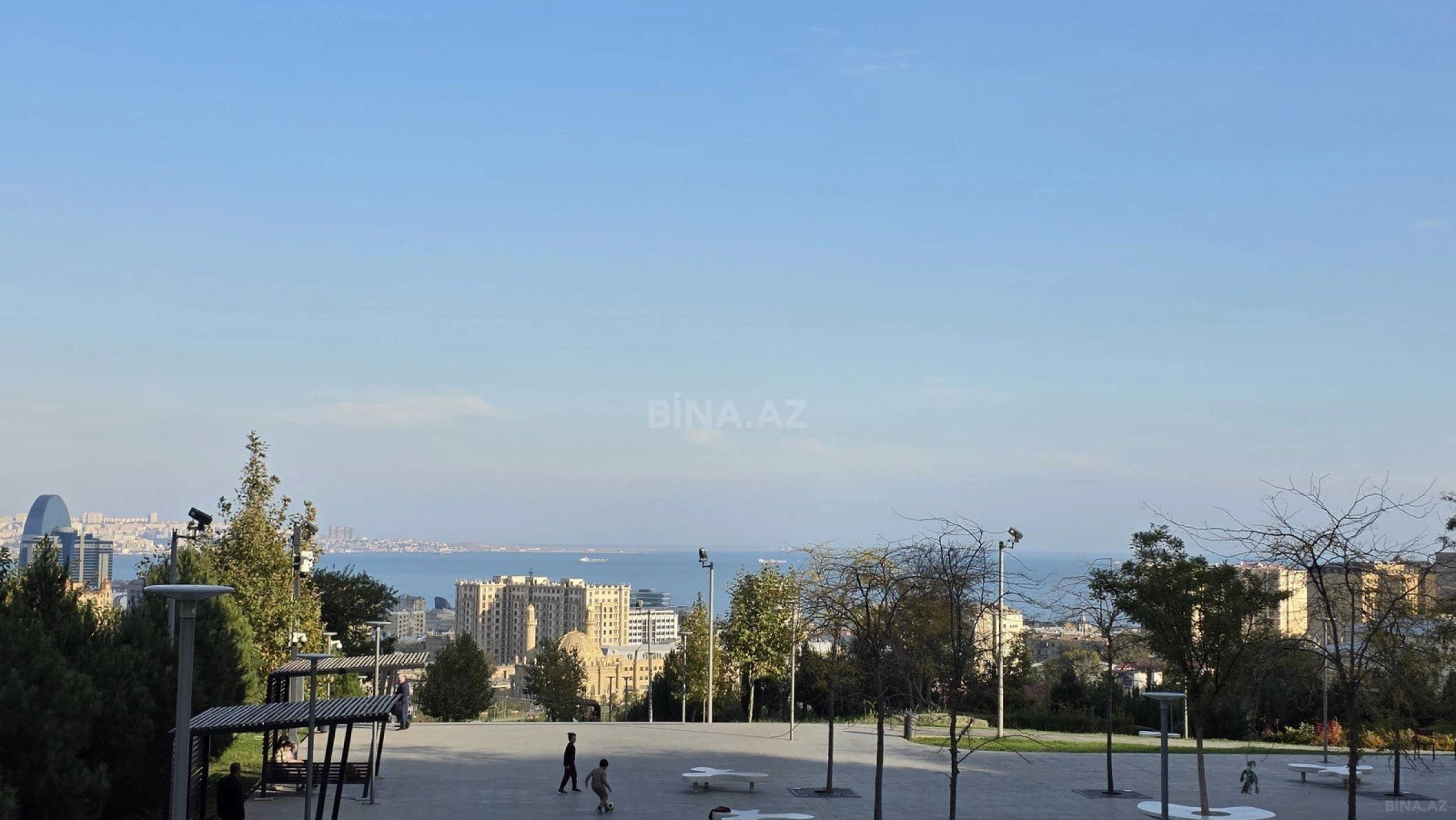 Kirayə verilir 3 otaqlı mənzil 120 m²